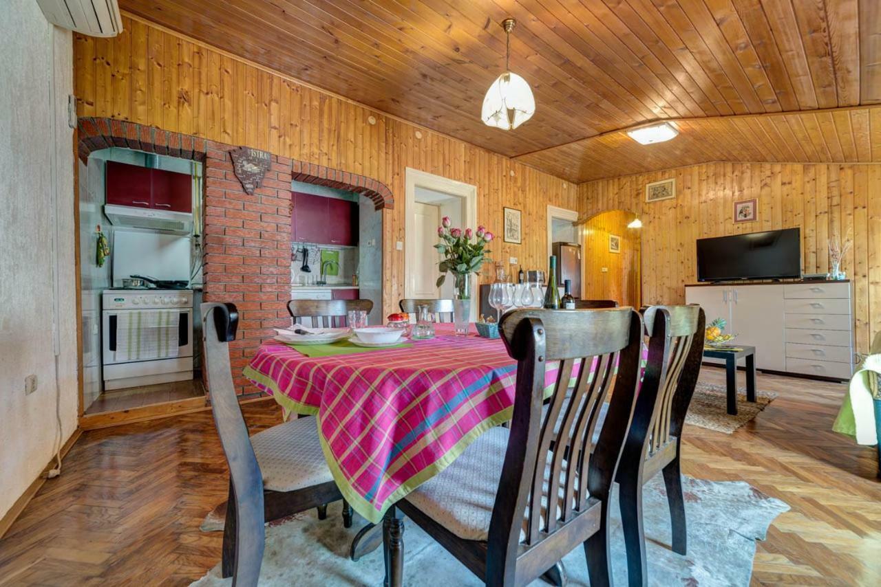 D&L Apartment In Center Póla Kültér fotó